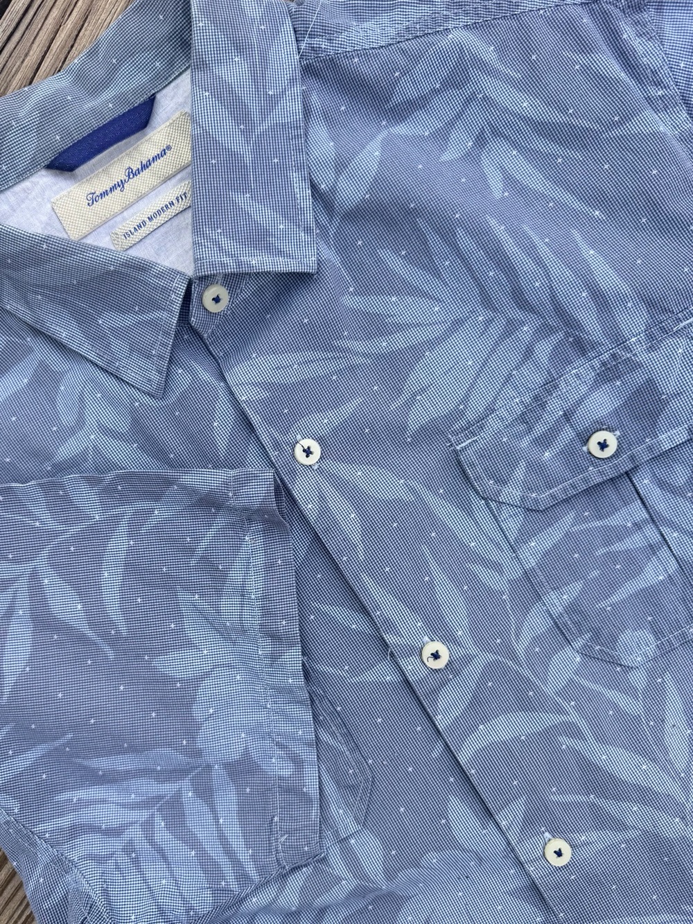Tommy Bahama Men’s L Island Modern Fit Blue Floral Cotton Silk Blend Camp Shirt